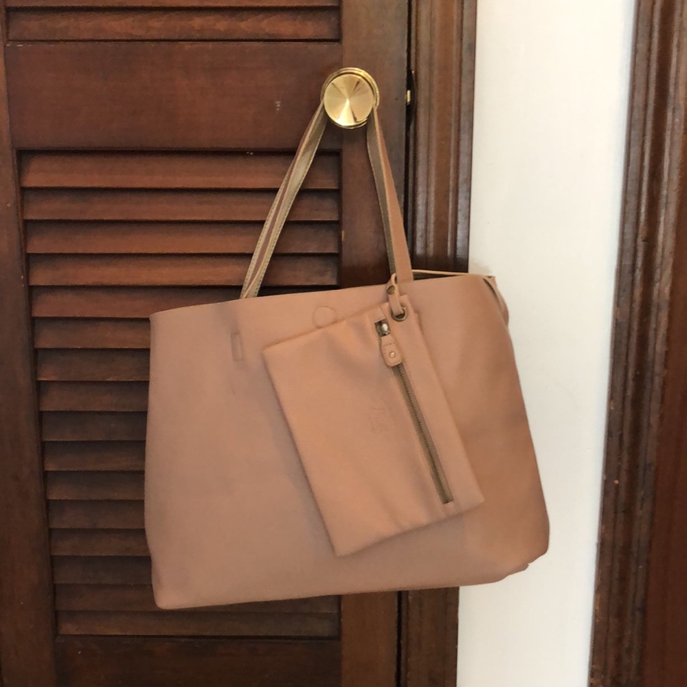 G.H. Bass & Co.Reversible tote tan & Gold
